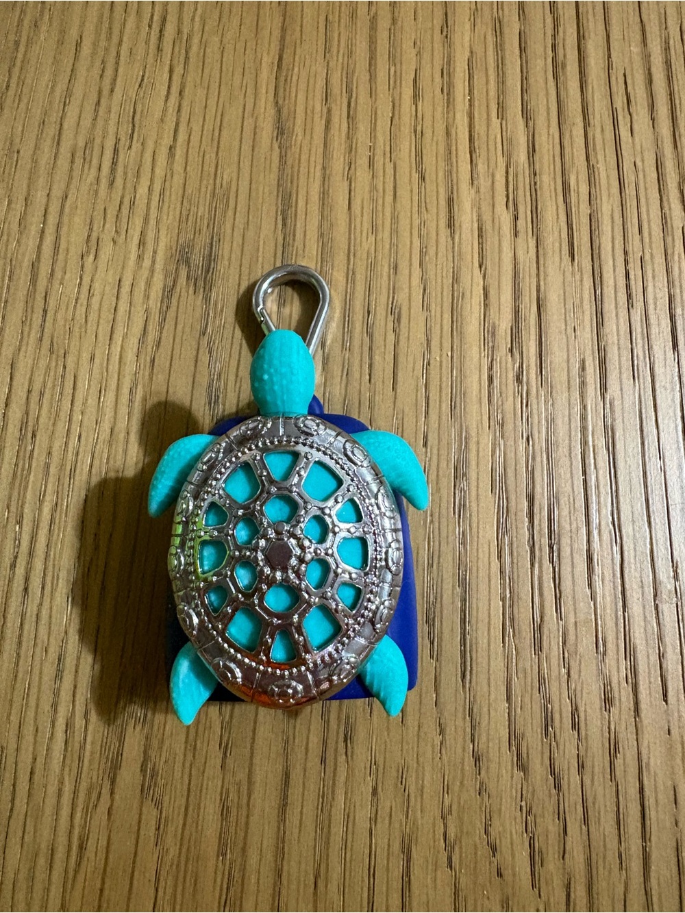 Bath & Body Works Blue and Teal Turtle PocketBac Holder